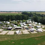 George Glamper Kuestenkind * Belau