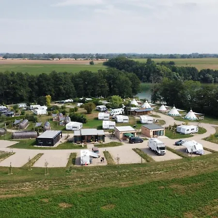 George Glamper Kuestenkind * Belau