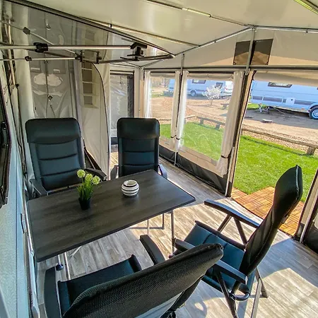 George Glamper Kuestenkind * Belau